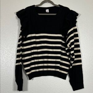 Black and tan ruffle shoulder sweater, size 3X